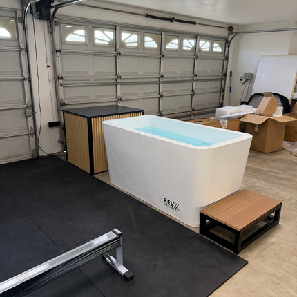 RevX Acrylic X Tub Cold Plunge + LUX High Performance Chiller and Filtration System
